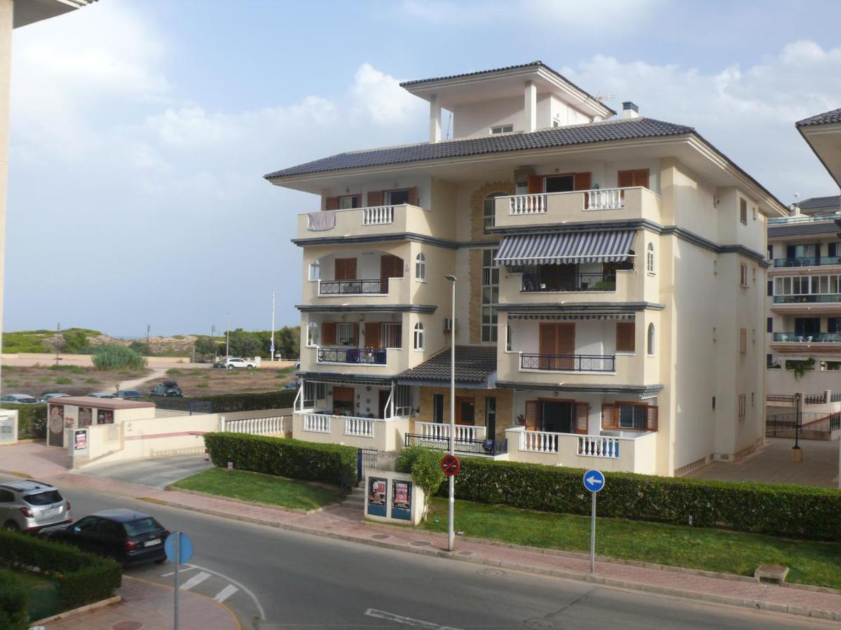 Martas Apartment La Mata  Ngoại thất bức ảnh