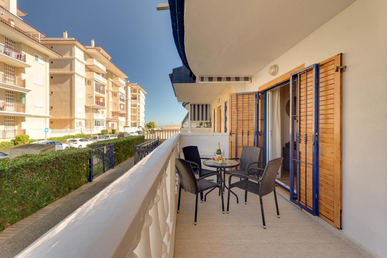 Martas Apartment La Mata  Ngoại thất bức ảnh