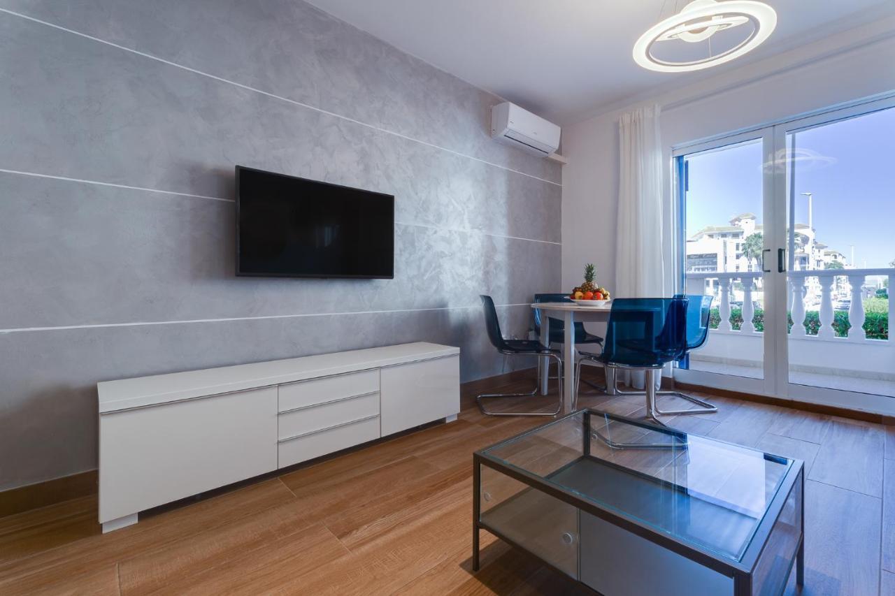 Martas Apartment La Mata  Ngoại thất bức ảnh